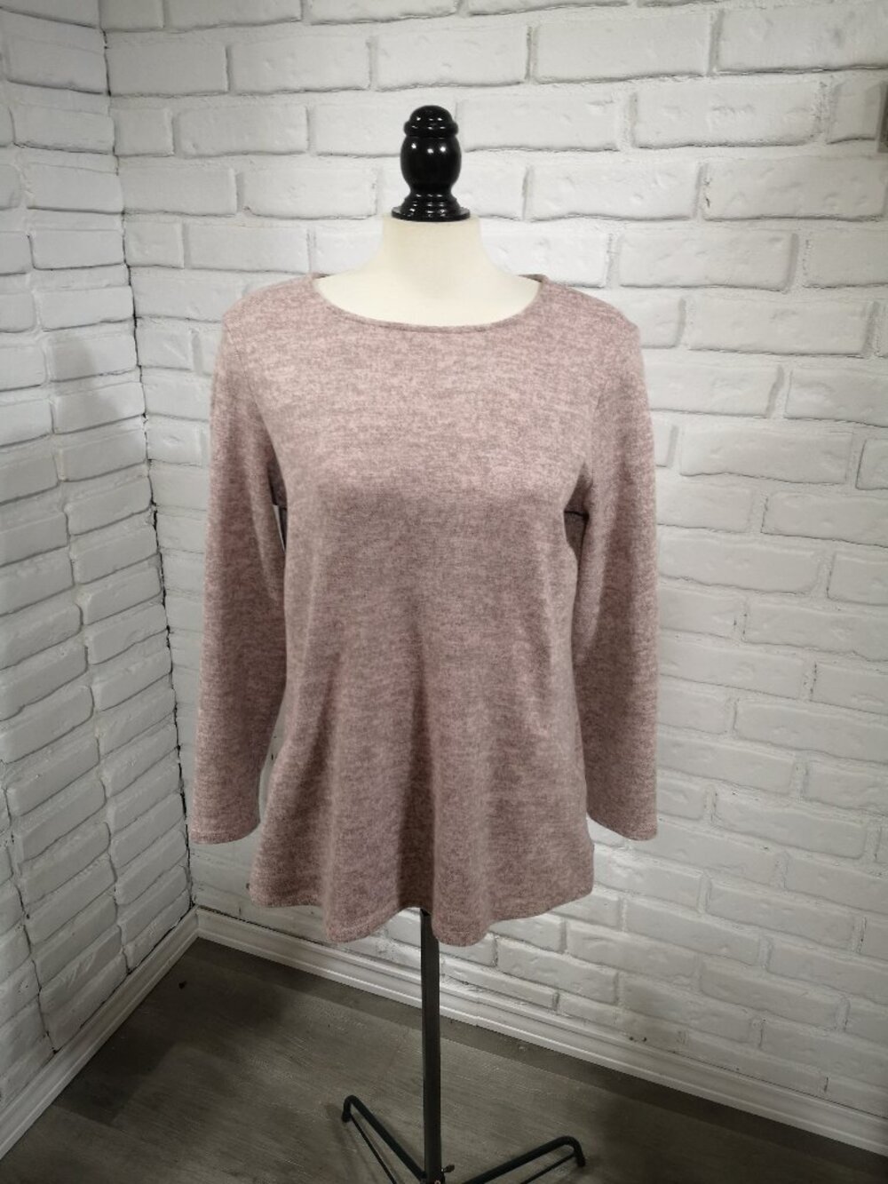 Soft Works Ladies Size Medium Pink & Grey Made in Canada Loose Fit Top
